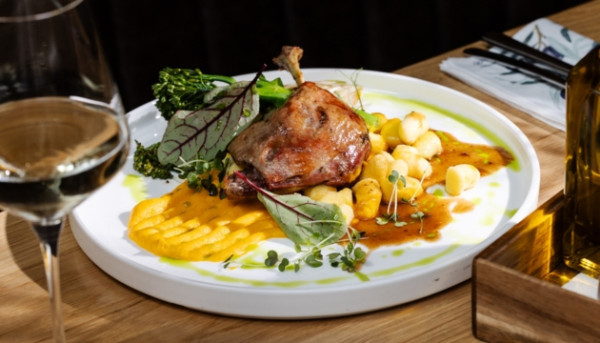 Udko z kaczki confit